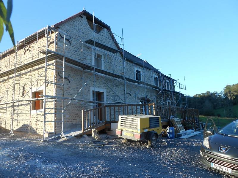 Rejointoiement façades à Lucq-de-Béarn