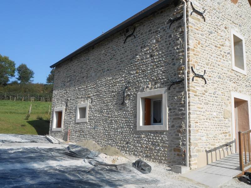 Rejointoiement façades à Lucq-de-Béarn